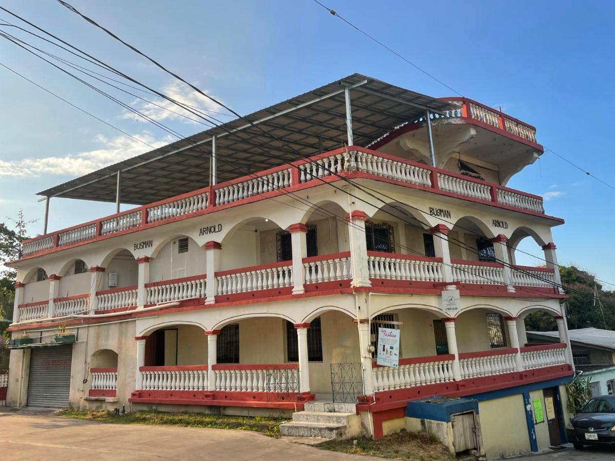 Arnold'S Guest House ซานอิกนาซิโอ ภายนอก รูปภาพ